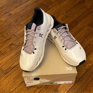 Cloudtilt running shoes